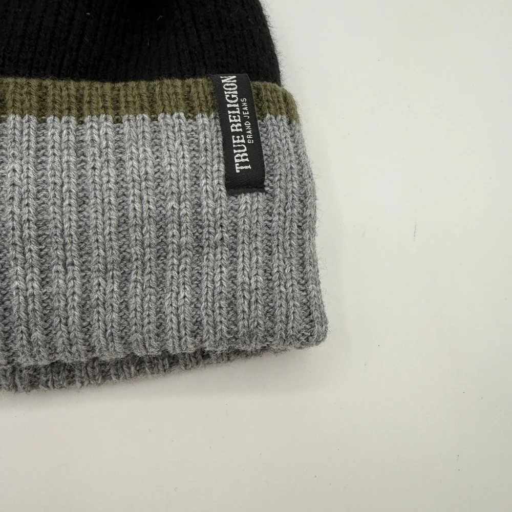 True Religion Beanie Mens One Size Black‎ Grey Colorblock Faux Shearling Lined